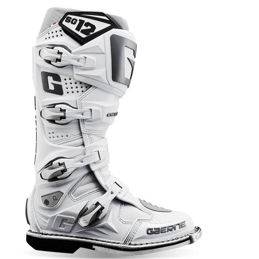 SG12 Boots White