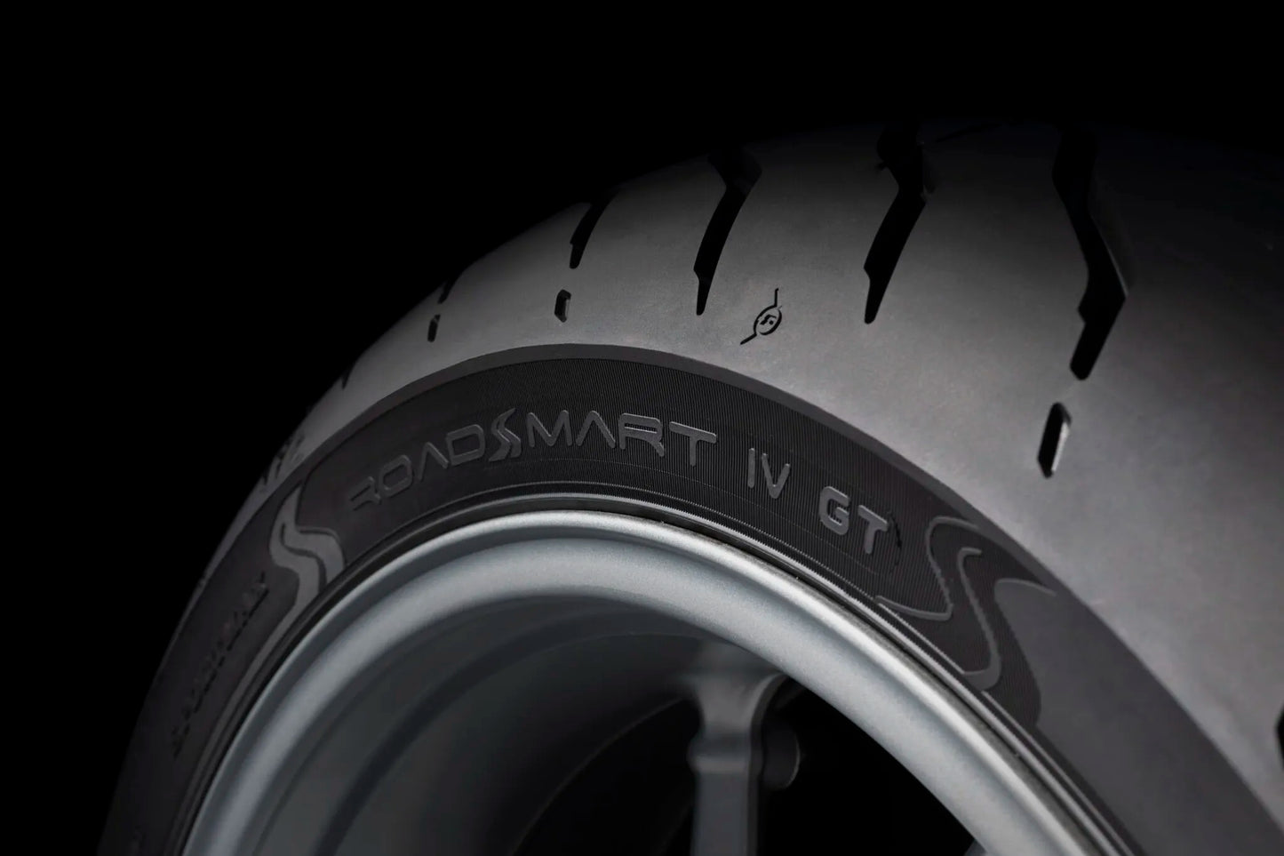 ROADSMART IV R 160/60ZR17 M/C (69W) TL