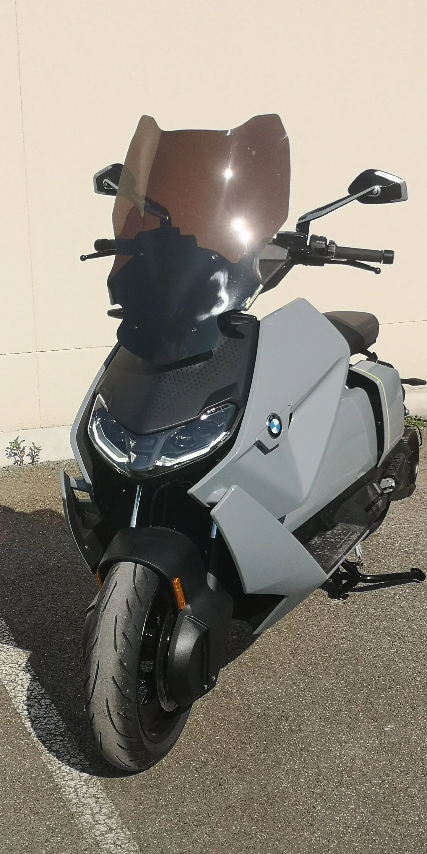 WINDSCREEN HP BMW CE04 SMOKE