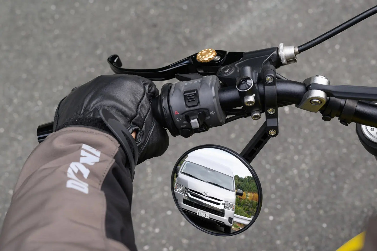 D-MIRROR-18 ROUND