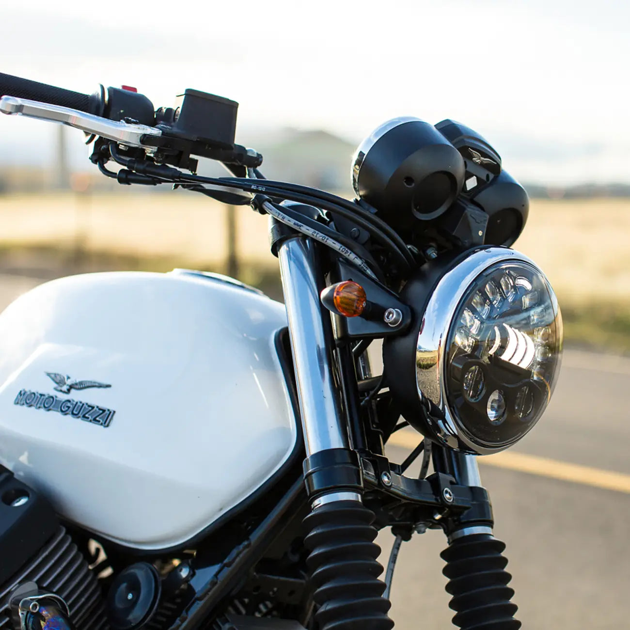 HEADLIGHT ADAP2 8790 BLK 7"
