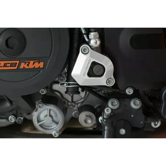 Clutch Slave Cyl Guard Sct.04.174.10300/S