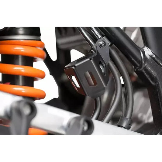 Brake Reservoir Guard Sct.04.174.10200/B