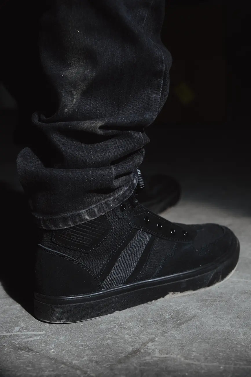 BOOT DOG DAYS CE STEALTH 8.5